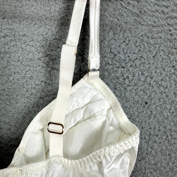 Vintage Cacique Satin Bra 34B Ivory Lace Underwire Padded Bridal Style 5174 NWT - Picture 5 of 7